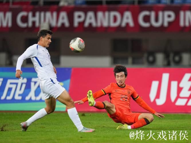 熊猫杯-蒯纪闻险些破门 中国U22男足战平对手